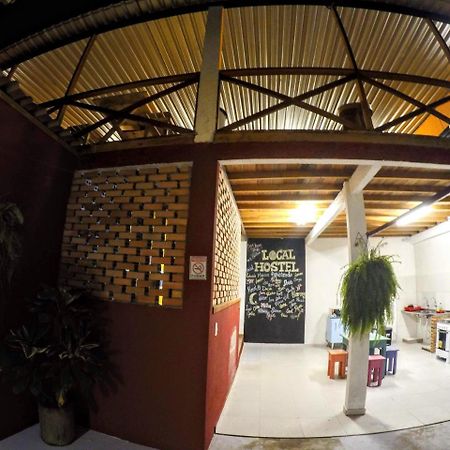 Hostel Da Milla Президенти Фигейредо Екстериор снимка