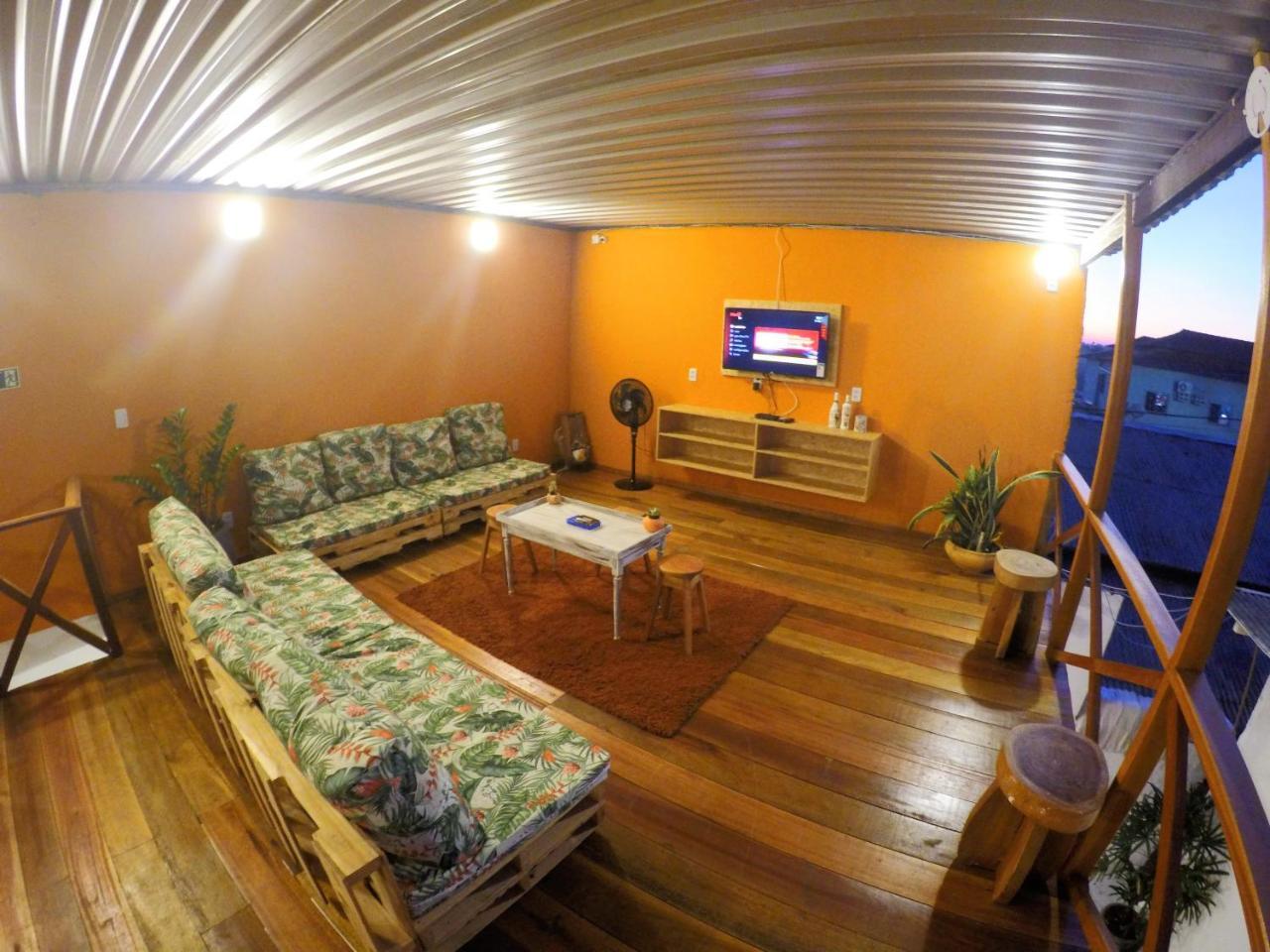 Hostel Da Milla Президенти Фигейредо Екстериор снимка