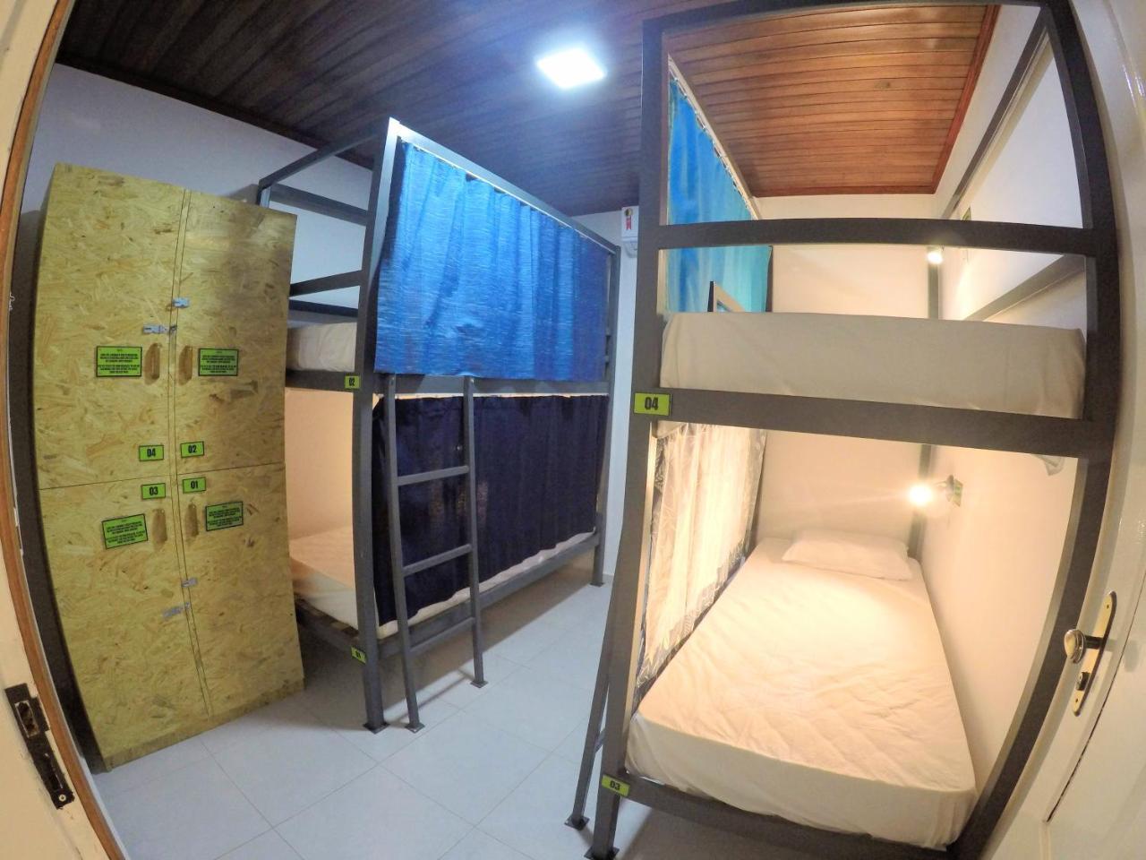 Hostel Da Milla Президенти Фигейредо Екстериор снимка