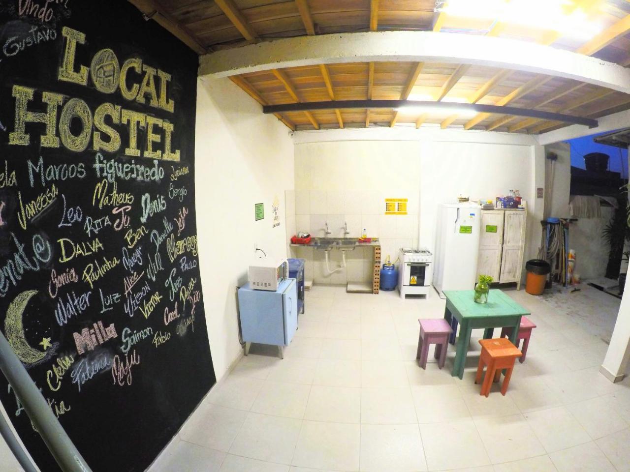 Hostel Da Milla Президенти Фигейредо Екстериор снимка