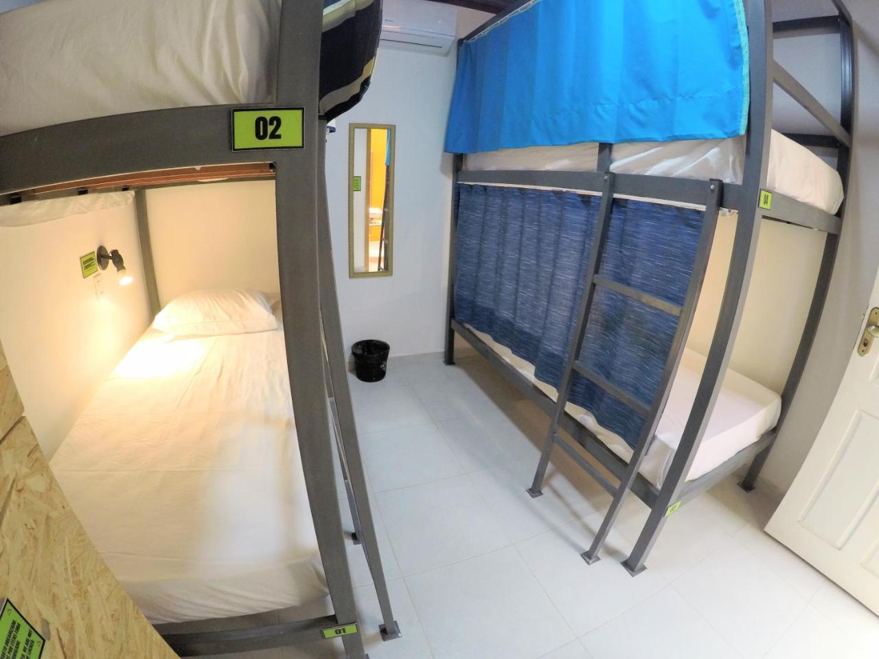 Hostel Da Milla Президенти Фигейредо Екстериор снимка