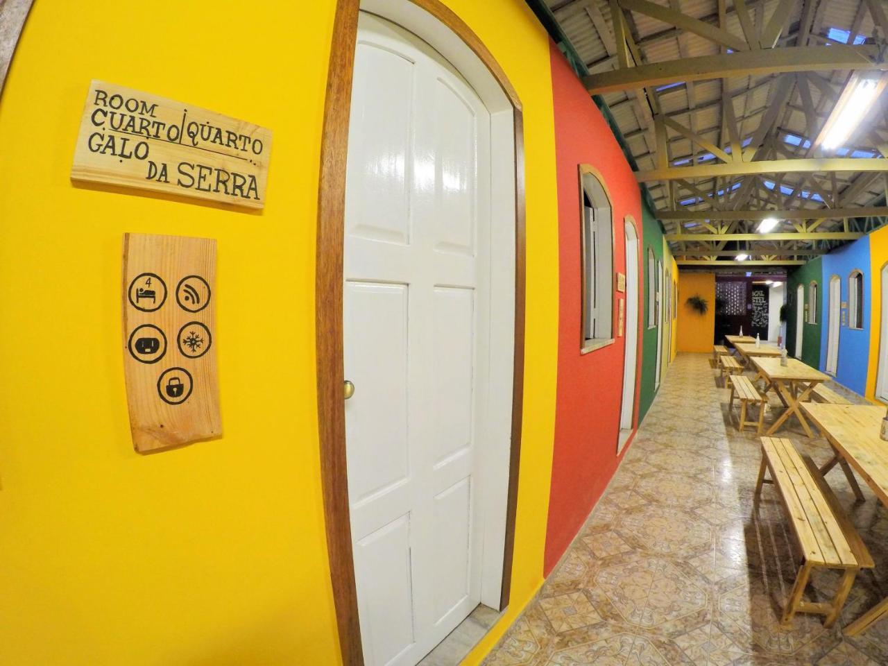 Hostel Da Milla Президенти Фигейредо Екстериор снимка
